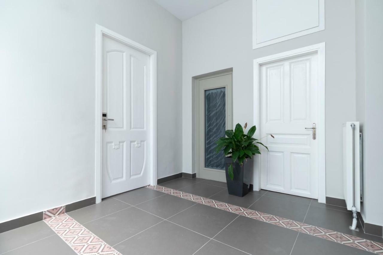 Plaka Arch Suites Афины Экстерьер фото